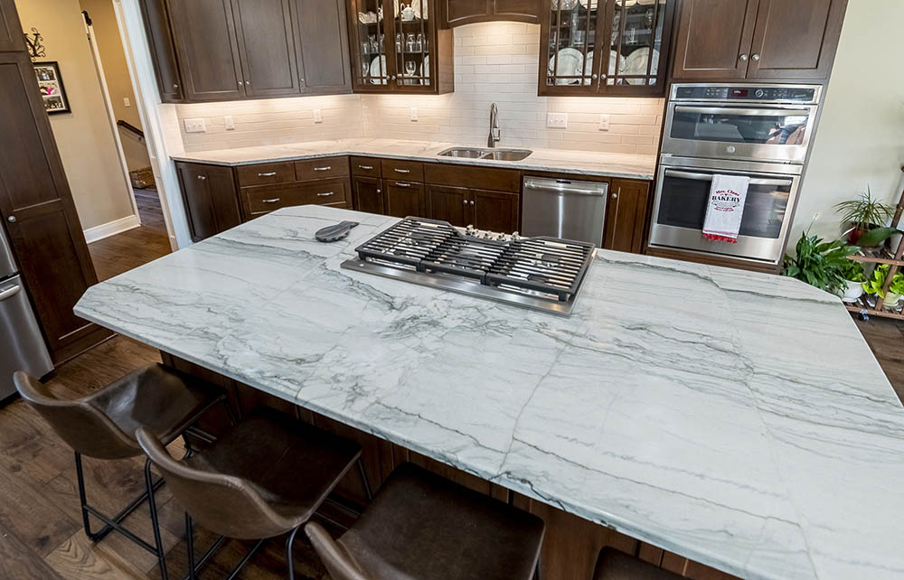 What is Engineered Quartz Countertop? (2024)